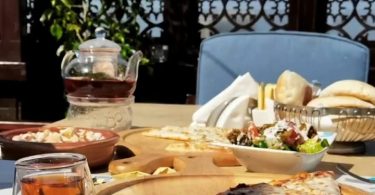 مطعم قمرية في جدة