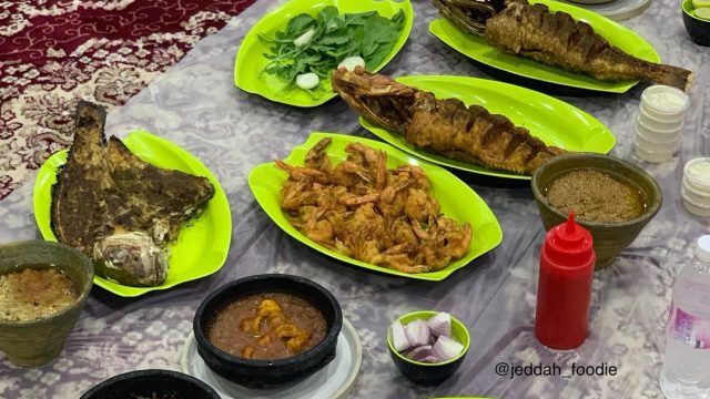 مطاعم أسماك طروة في جدة