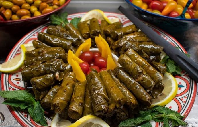مطعم رزق عنوب 