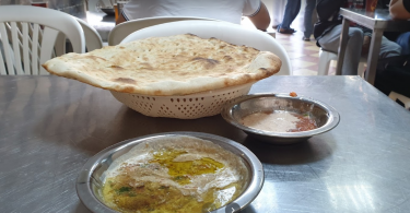 مطعم فول عباس جدة