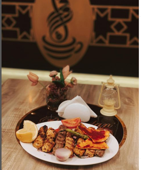 مطعم ولاونج رواق شمس جدة ( الاسعار + المنيو + الموقع )